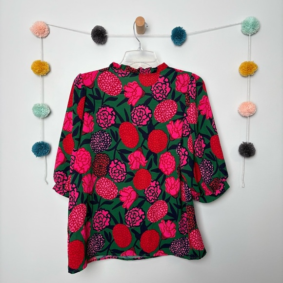 Michelle McDowell You’re Mine Roses Floral Red and Green Blouse - Picture 7 of 7